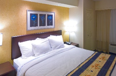 Springhill Suites North Shore - Studio Suite With One King