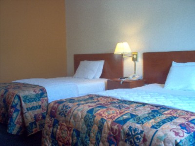 America's Best Value Inn & Suites - Standard Room With 2 Double Beds
