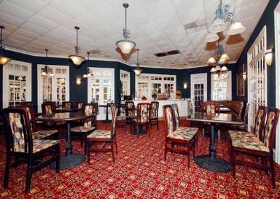 Rodeway Inn & Suites Hotel & Conference Center - Breakfast Room