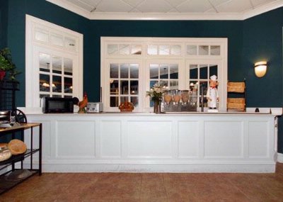 Rodeway Inn & Suites Hotel & Conference Center - Free Continental Breakfast!