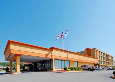 Rodeway Inn & Suites Hotel & Conference Center - 