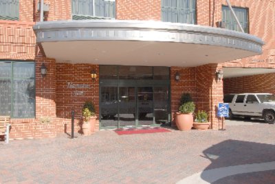 Hampton Inn at Camden Yards - Main Entrance