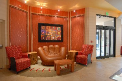 Hampton Inn at Camden Yards - Lobby Area