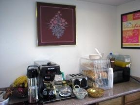 Econo Lodge of Rome - Free Cont. Breakfast