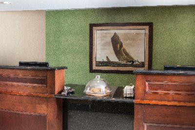 Hampton Inn Chesapeake - 