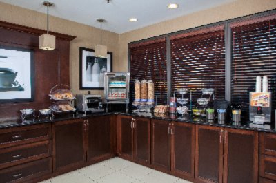 Hampton Inn Chesapeake - 