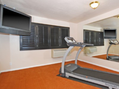 Quality Inn & Suites - Gym