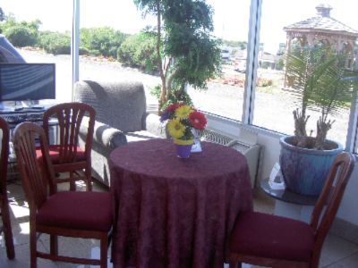 Econo Lodge - Breakfast Area
