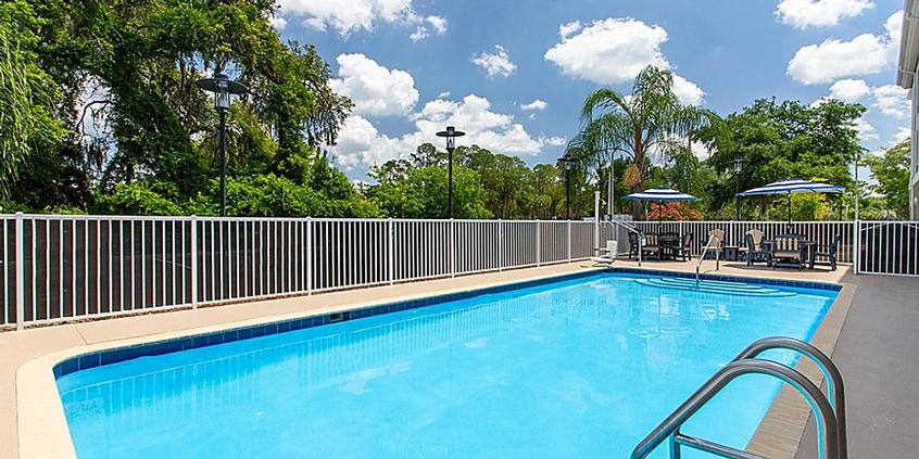 Holiday Inn Express & Suites Silver Springs Fl - 