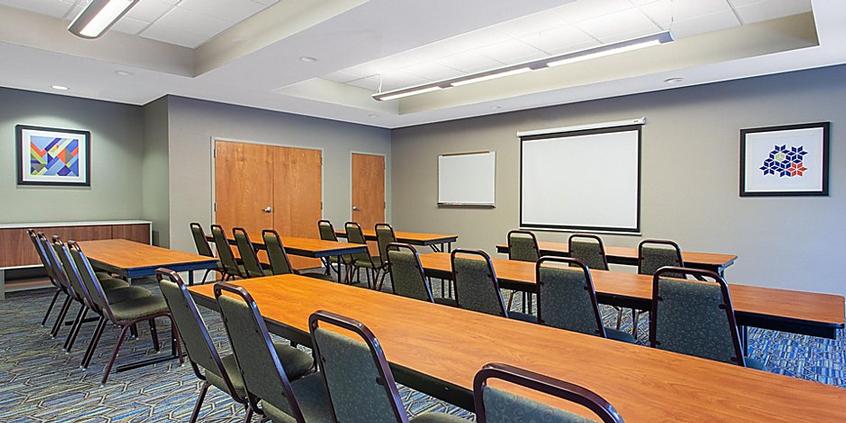 Holiday Inn Express & Suites Silver Springs Fl - 