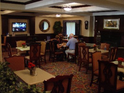 Holiday Inn Express - Get Comfortable And Watch Tv