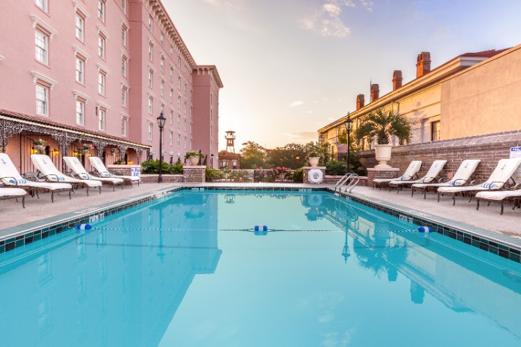 The Mills House Hotel - The Best Friend Lounge