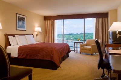 Sheraton Birmingham - Standard King Accommodation