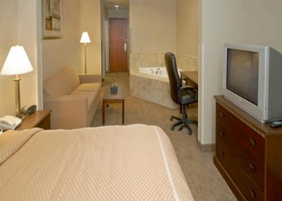 Comfort Suites Seaford - King Jacuzzi Suite