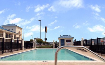 Mesquite Inn & Suites - Pool & Spa View