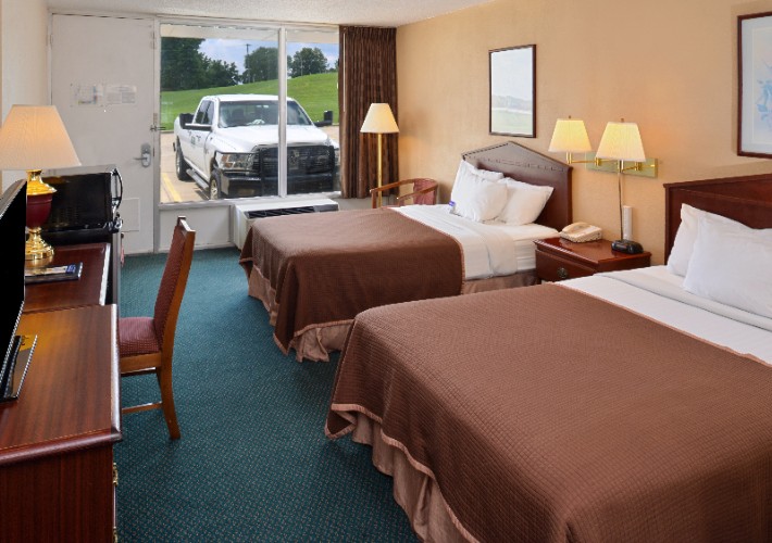 Days Inn Vandalia - 2 Double Beds