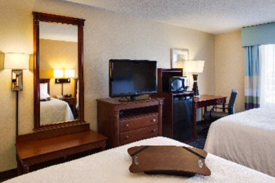 Hampton Inn & Suites by Hilton - Cloud Nine Bedding
