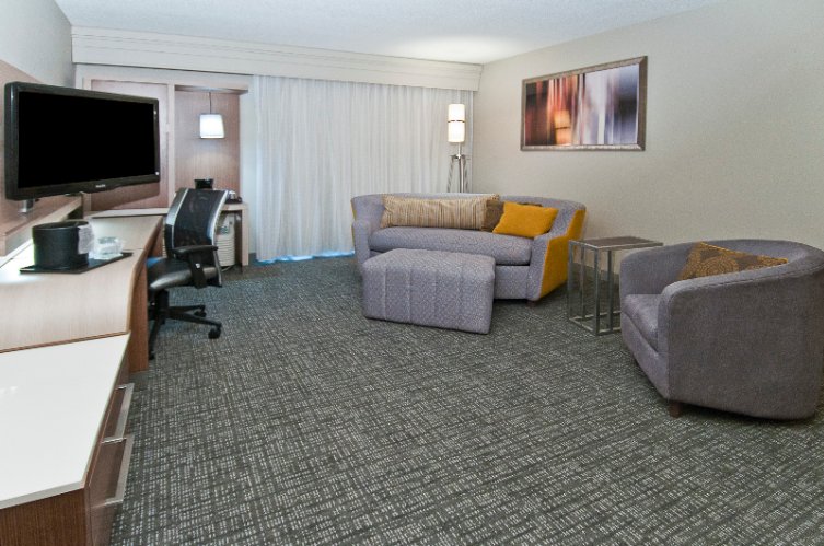 Courtyard by Marriott Lenox Park - Two Double Beds