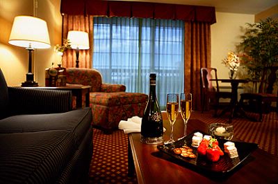 Holiday Inn Downtown Market Square - Hotel Suite