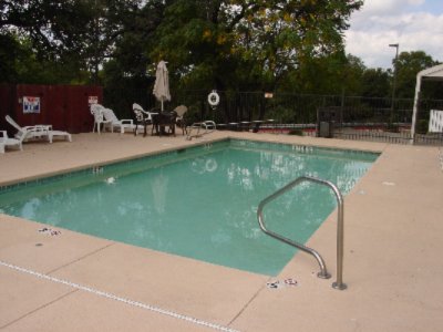 Comfort Suites - 