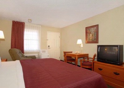 Quality Inn - King Room