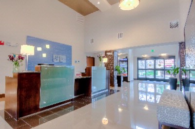 Quality Inn & Suites of Carlsbad - Hotel Exterior