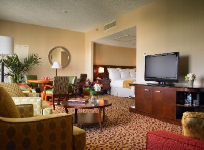 Warner Center Marriott - Junior Suite