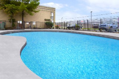 Days Inn - Outside Seasonal Pool