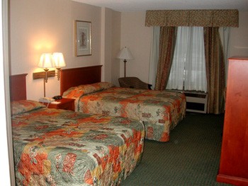 Standard Room With 2 Queen Beds
