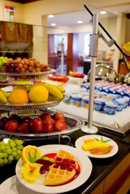 Staybridge Suites Dallas / Addison - Breakfast Buffett