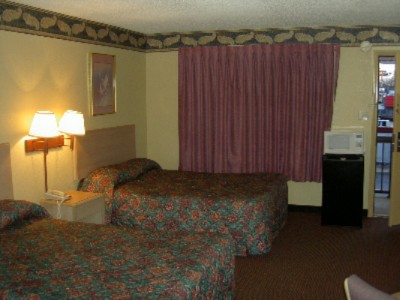 Executive Inn & Suites - 