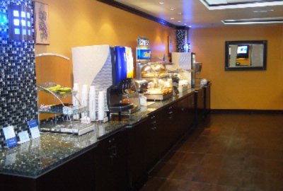 Holiday Inn Express Cardio Room