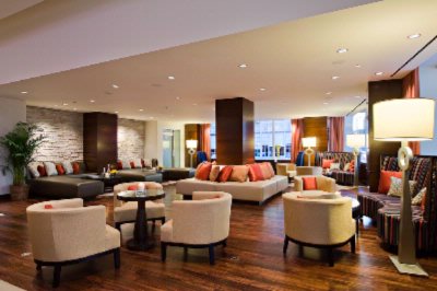 Crowne Plaza Time Square Manhattan - Hotel Bar Broadway 49