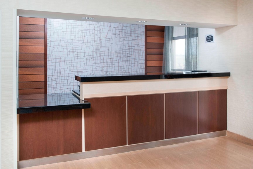 Greeley Fairfield Inn - Lobby/ With Computer And Printer
