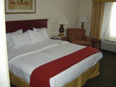 Greeley Holiday Inn Express - King Bed Room