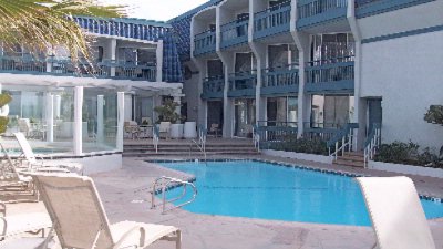 Best Western Blue Sea Lodge - Sunset Walks On The Beach