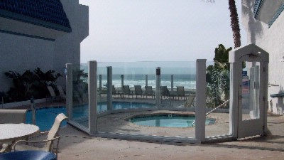 Best Western Blue Sea Lodge - Play In The Sand