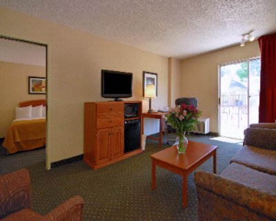 Quality Inn & Suites - Meeting Room
