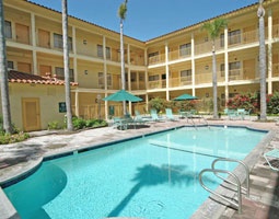 La Quinta Inn & Suites Santa Ana - Pool