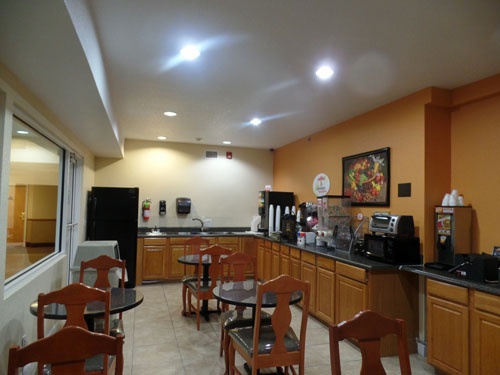 Super 8 Motel - 