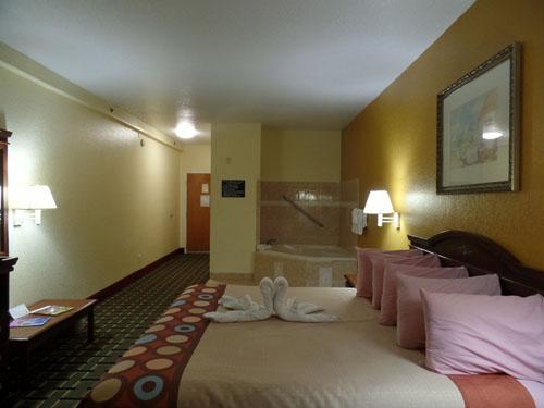 Super 8 Motel - 
