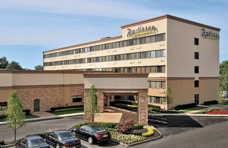 Radisson Hotel of Freehold - Lobby