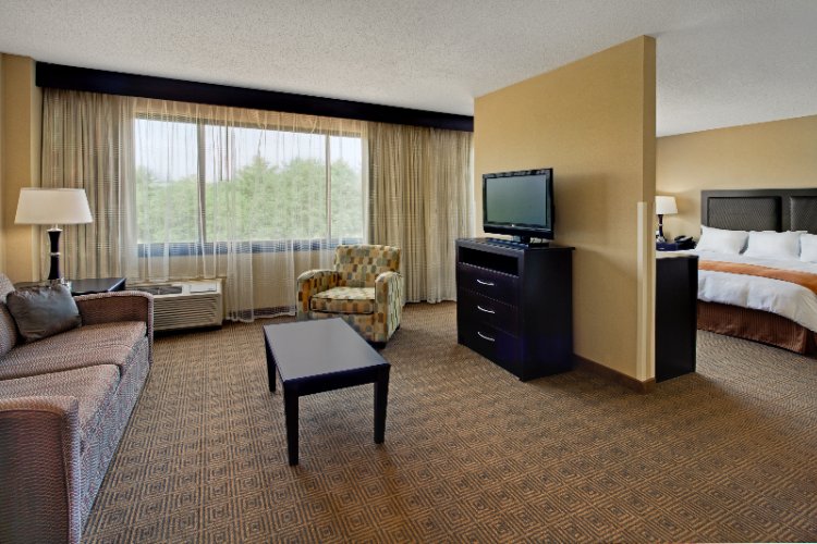 Radisson Hotel of Freehold - Premier Double Room