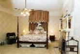 GILES SUITE