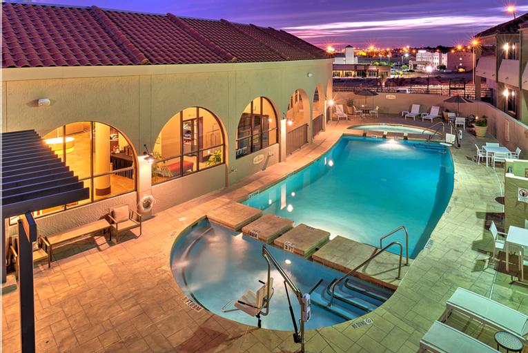 Holiday Inn El Paso Sunland Park - 