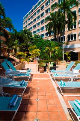 Doubletree by Hilton San Juan - Pool Area