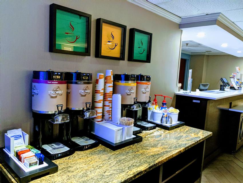 Red Roof Inn BWI Airport - 