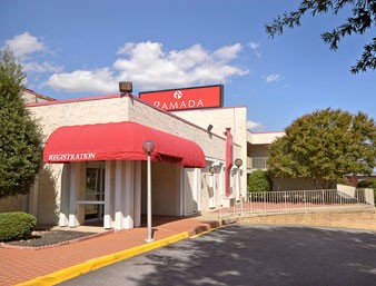 Ramada Inn West - Main Entrance