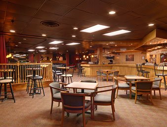 Ramada Inn West - Restaurant And Lounge