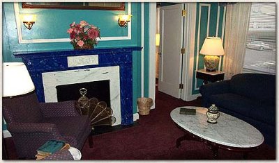 Hopkins Inn - Guest Room